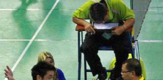 Daren disputing a decision by the line judge at the Pahang Open yesterday