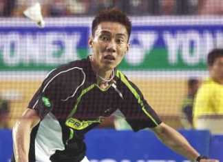 Right on track: Lee Chong Wei outplayed China&rsquo;s Zhou Wenlong 21-18, 21-4 to march into the quarter-finals.