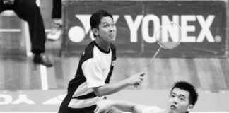 National badminton player Razif Latif was admitted to Seremban Hospital yesterday