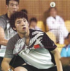 Li Gen: Very much like his dad Li Yongbo.