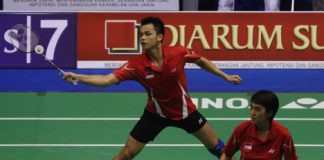 Hendra April Gunawan, left, and Vita Marissa lost in the mixed doubles final to Chinese duo He Hanbin and Yu Yang.