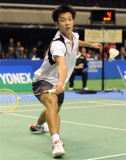 Boonsak Ponsana of Thailand lost to world number one Lee Chong Wei of Malaysia in the Japan Open on Wednesday