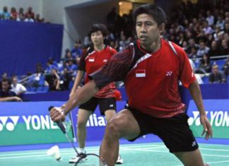 Indonesia&rsquo;s Nova Widianto, right, and partner Liliyana Natsir won the French Open Super Series mixed doubles title with a 21-7, 21-7 defeat of Hendra Aprida Gunawan and Vita Marissa.