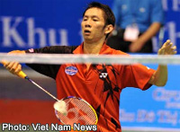 Bird man: Top player Nguyen Tien Minh and his teammates helped Viet Nam defeat Singapore 3-2 in the first round of the Thomas Cup Preliminary Asia Zone yesterday, a badminton men's team tournament in Nakhon Ratchasima, Thailand.