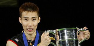 Lee Chong Wei with his All England Trophy