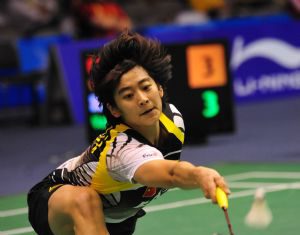 China's Wang Lin returns the shuttle to England's Sarah Walker during the women's singles competition at the 11th Sudirman Cup World Team Badminton Championship in Guangzhou, south China's Guangdong Province, May 10, 2009. Wang won 2-0.
