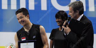Idonesia's Taufik Hidayat, winner of 23 international titles, including Olympic gold and a world championship, has finally broken his Super Series jinx.