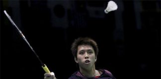 Kenichi Tago stuns Taufik Hidayat to finds a perfect start in Group B of BWF Super Series Finals