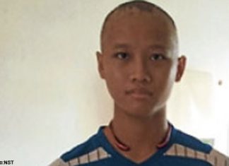 Teen with leukaemia determined to play badminton for state again