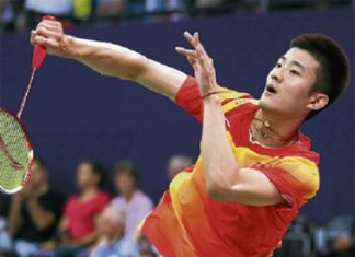 Chen Long beat Hu Yun 21-11, 21-13 to retain the China Masters Super Series singles title.