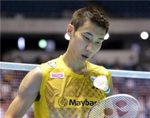 Lee Chong Wei advances after a little wobble in first round at Denmark Open Premier Super Series