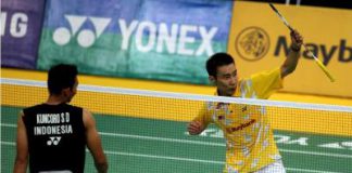 Record breaker: Malaysia&rsquo;s Lee Chong Wei (right) celebrates after beating Sony Dwi Kuncoro of Indonesia in the men&rsquo;s singles final of the Malaysian Open at the Putra Stadium in Bukit Jalil yesterday. He won 21-7 21-8.
