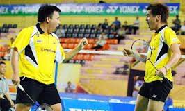 Hoon Thien How (left) and Koo Kien Keat (who partners with Tan Boon Heong) are 2 players that has serious weight problem. Perhaps Malaysian foods are too tasty and really hard to resist ;-)