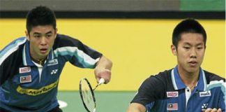 Lim Khim Wah (left) and Goh V Shem beat Koo Kien Keat-Tan Boon Heong 22-20, 21-15 to win the Malaysia Open grand prix gold title yesterday.