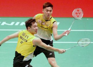 Koo Kien Keat (front) and Tan Boon Heong have been given an easier run to the quarter-finals of the World Championships.
