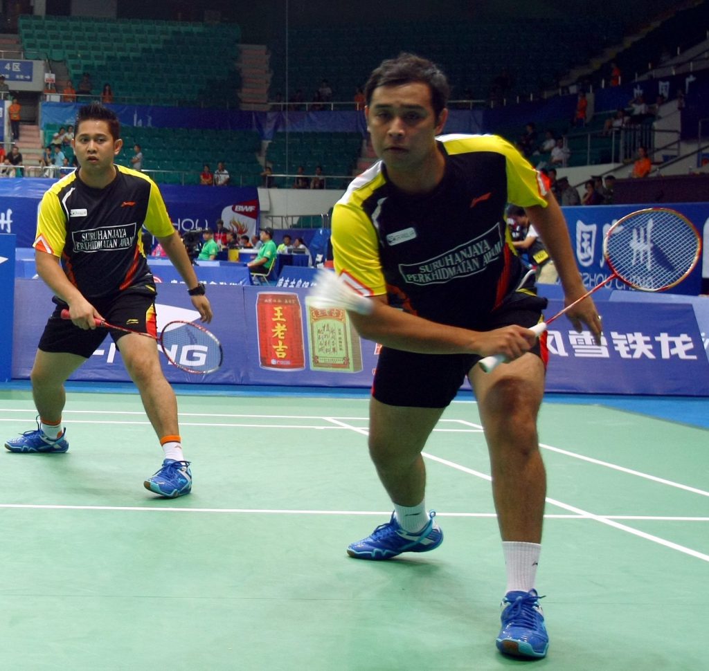 Independent pair Mohd Zakry Abdul Latif-Mohd Fairuzizuan Mohd Tazari also struggled in the first round against USA's Phillip Chew-Sattawat Pongnairat.