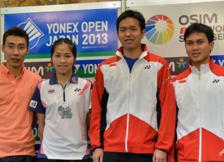 L-R: Badminton players Lee Chong Wei of Malaysia, Ratchanok Intanon of Thailand, and Indonesians Hendra Setiawan and Mohammad Ahsan pose for photos at a press conference in Tokyo, Japan.