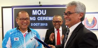 BAM president Tengku Tan Sri Mahaleel Tengku Ariff and BKA chief executive director Kim Joong-soo (left) sharing a light moment after the MoU signing in Bukit Kiara on Wednesday. Looking on is Datuk Dr Mohd Al-Amin Abdul Majid, BAM deputy president.