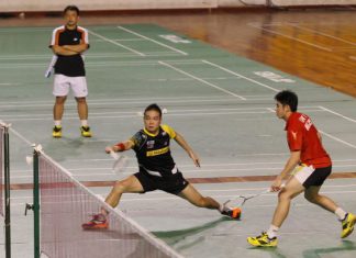 Ow Yao Han (left) and Lim Khim Wah training as a new pair forged just two weeks ago. The latter is certain they can be a successful partnership, beginning at the SEA games next month in Myanmar.