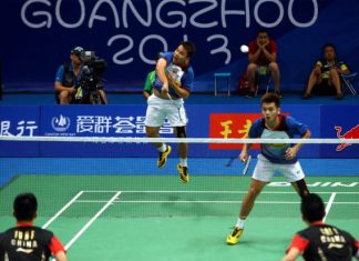 Hoon Thien How (left) and Tan Wee Kiong in action at the World Champs in China in August. They're back there with Koo Kien Keat-Tan Boon Heong for the China Open which starts on Tuesday.