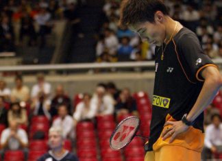 A thing of the past? World No.1 Lee Chong Wei seen here disputing a line call in a tournament in 2010 in this picture. BWF will finally implement the instant review system allowing players to challenge line calls, starting at the World Super Series Finals in December.