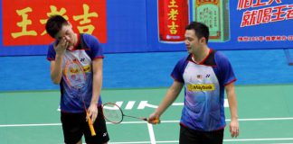 Koo Kien Keat-Tan Boon Heong were defeated 18-21, 18-21 by Russians Vladimir Ivanov-Ivan Sozonov at the China Open. They were the only Malaysians to be knocked out of the second round.