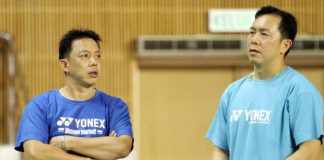 Paulus Firman talking to Tan Kim Her (right) in a January file photo. Kim Her is to have a dual role with BAM &ndash; as an assessor as well as a doubles coach.