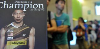 He's back and raring to go. Lee Chong Wei has been pass fit and he will be gunning for his sixth badminton Super Series title of the season at the Hong Kong Open, starting on Wednesday.