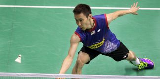 Lee Chong-wei reaches for a return during his opening match against India's Kidambi Srikanth at the Hong Kong Open.