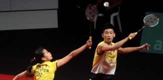 Chan Peng Soon-Goh Liu Ying were defeated 18-21, 12-21 in the Hong Kong Open quarter-finals by England&rsquo;s Chris Adcock-Gabrielle White.