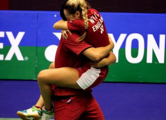 England's Chris Adcock and Gabby White cemented a successful first year as a mixed doubles partnership by winning the Hong Kong Open in Kowloon.