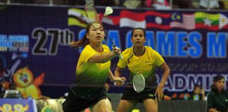 Yao Lei and Shinta Mulia Sari in action during the badminton women's doubles quarter final round at the 27th SEA Games on December 12. They beat Indonesia's Imawan Gebby Ristiyano and Nuraidah Tiara Rosalia 2 - 1.