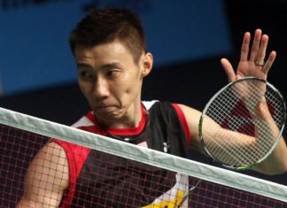 Lee Chong Wei beat Thailand&rsquo;s Boonsak Ponsana 21-6, 21-8 in their Super Series Finals match on Dec 12, 2013.