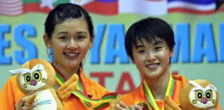 Woon Khe Wei-Vivian Hoo beat favourites Nitya Krishinda-Greysia Polii of Indonesia to give Malaysia the only gold medal from badminton at the SEA Games.