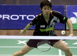 Tan Chun Seang battled for one hour and three minutes to beat 2009 and 2011 SEA Games champion Simon 21-13, 14-21, 21-18 in the semi-finals on Saturday.