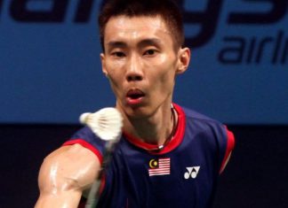 Lee Chong Wei beat Denmark&rsquo;s Jan O Jorgensen 23-21, 24-22 in 50 minutes to qualify as the group winner in the Super Series Finals.