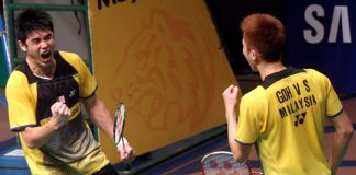 Goh V Shem-Lim Khim Wah celebrate after beating Thailand’s Maneepong Jongjit-Nipitphon Puangpuapech 21-19, 25-23 in the second round of the Maybank Malaysian Open.