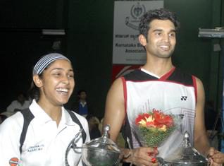 Tanvi Lad and Anup Sridhar who won the women's and men's titles.