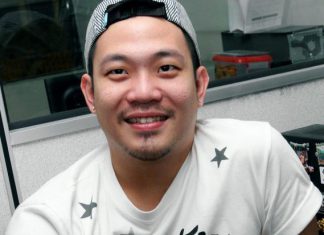 Koo Kean Keat looks happy after meeting BAM on Friday. He joins Thai badminton club Granular but will play for BAM if Malaysia needs his service.