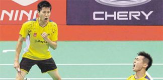 Tan Wee Kiong (right) Goh V Shem continued their superb performance to beat Carsten Mogensen-Joachim Fischer Nielsen 21-19, 21-13