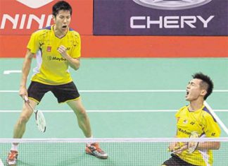 Tan Wee Kiong (right) Goh V Shem continued their superb performance to beat Carsten Mogensen-Joachim Fischer Nielsen 21-19, 21-13