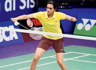 Sindhu looking to repeat Saina Nehwal's 2010 show at Glasgow Commonwealth Games