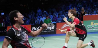 Ko Sung-hyun and Shin Baek-choel stuns Lee Yong-dae and Yoo Yeon-seong in the World Championships final