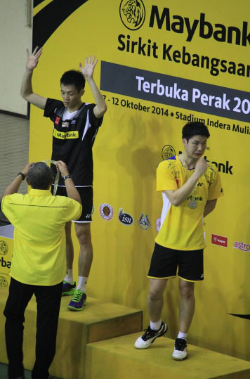 Daren Liew (left) and Goh Soon Huat are on the podium