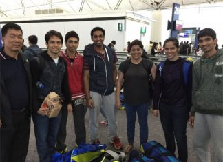 Saina and her team-mates are taking team photo before departing for China