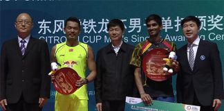 Lin Dan laughs with K. Srikanth on the podium at the China Open Super Series Premier event