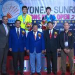 Son Wan-ho overtakes no. 1 Chen Long with Hong Kong triumph Chen Long (yellow shirt) stands on theh podium with Son Wan-ho