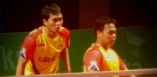 Muhammad Ahsan and Markis Kido play the first men's doubles for Indonesia at the 2014 Axiata Cup