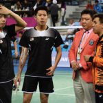 Wish Goh V Shem (second left) a speedy recovery