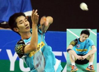 Wish Chong Wei Feng (left) and Daren Liew good luck at the Malaysia Masters
